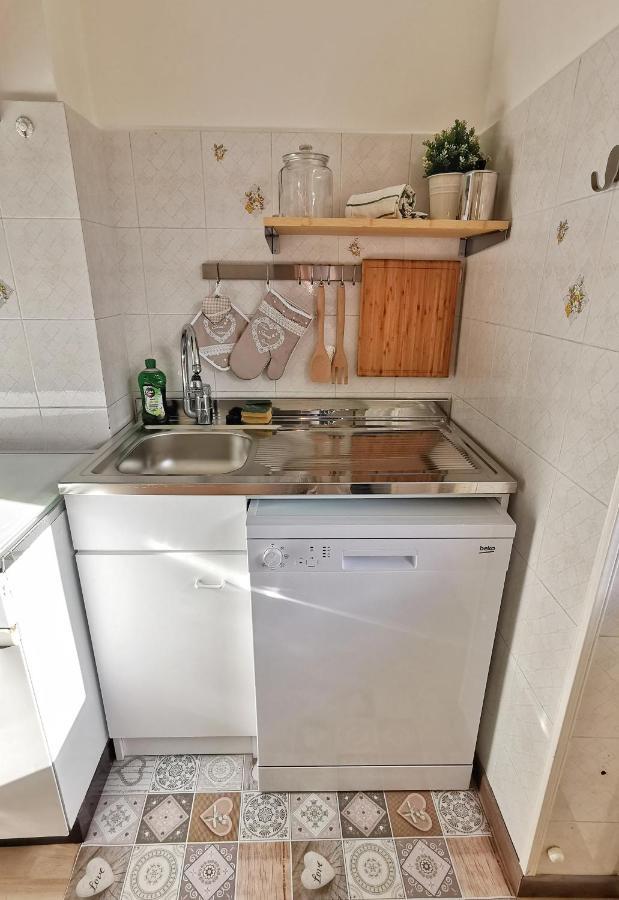 Appartamento Campi Elisi Триест Экстерьер фото